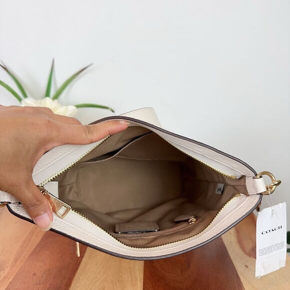 Bundle NWT Coach Logan Duffle bag and Corner zip Wristlet With Coach Stripe‎ - Picture 6 of 13